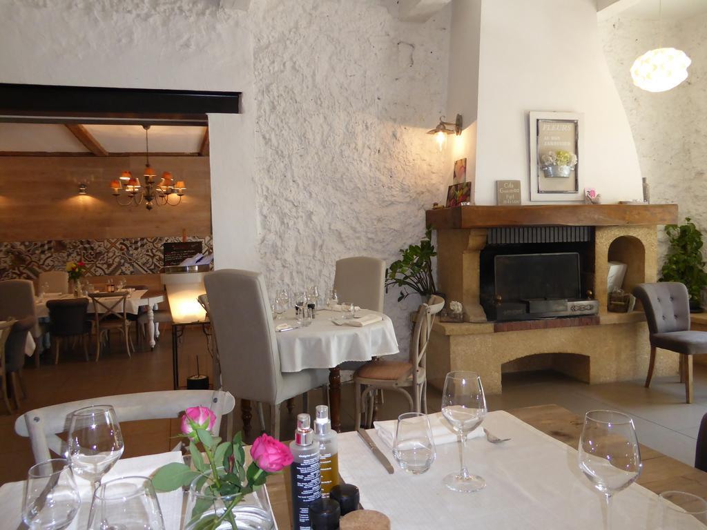 Logis Hotel La Feniere La Bouilladisse Buitenkant foto